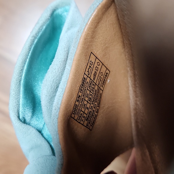 Ugg sandals - Picture 5 of 6